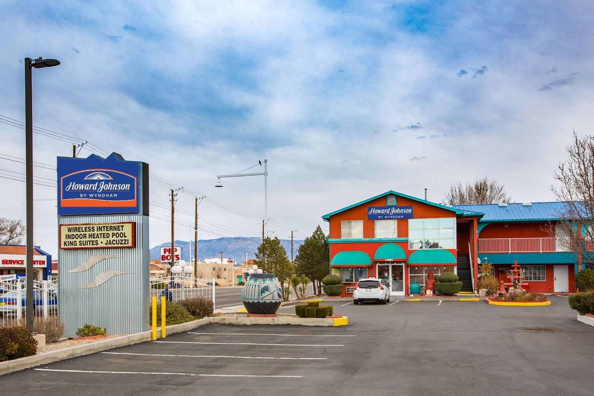 Sandia Peak Inn Old Town Abq, A Howard Johnson By Wyndham Albuquerque Exteriér fotografie
