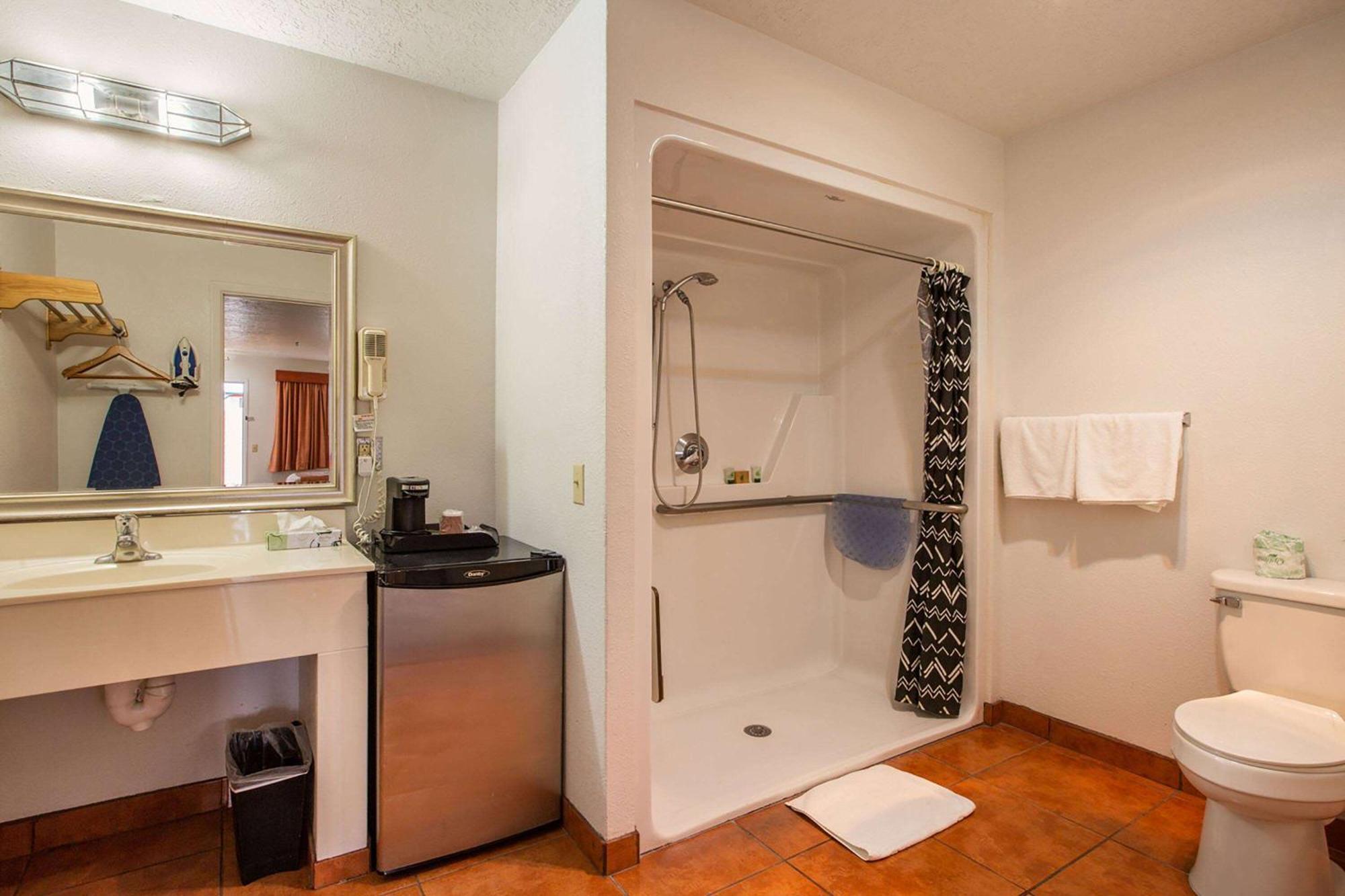 Sandia Peak Inn Old Town Abq, A Howard Johnson By Wyndham Albuquerque Exteriér fotografie