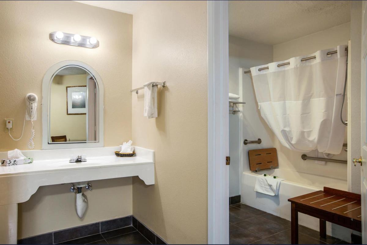 Sandia Peak Inn Old Town Abq, A Howard Johnson By Wyndham Albuquerque Exteriér fotografie