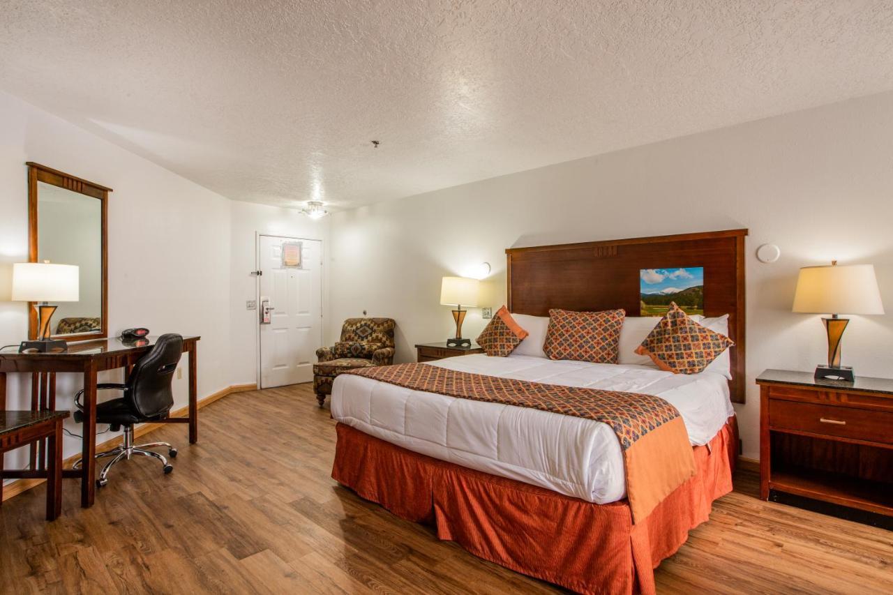 Sandia Peak Inn Old Town Abq, A Howard Johnson By Wyndham Albuquerque Exteriér fotografie