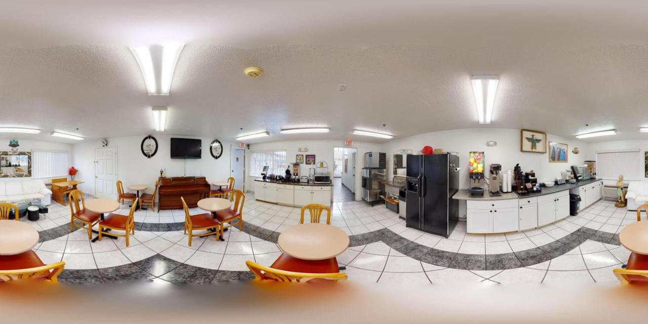 Sandia Peak Inn Old Town Abq, A Howard Johnson By Wyndham Albuquerque Exteriér fotografie