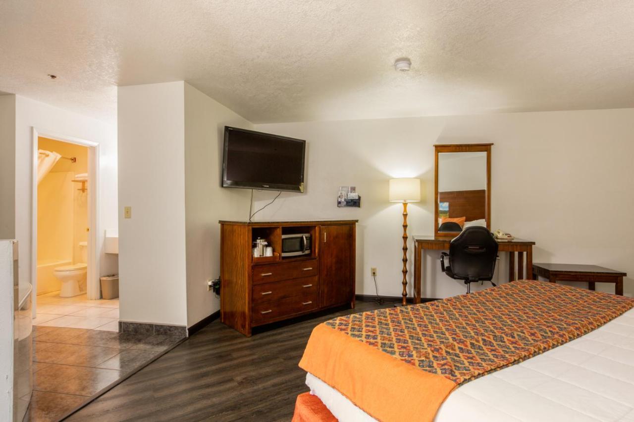 Sandia Peak Inn Old Town Abq, A Howard Johnson By Wyndham Albuquerque Exteriér fotografie